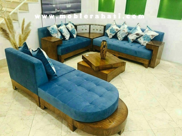 مبل ال ربکا